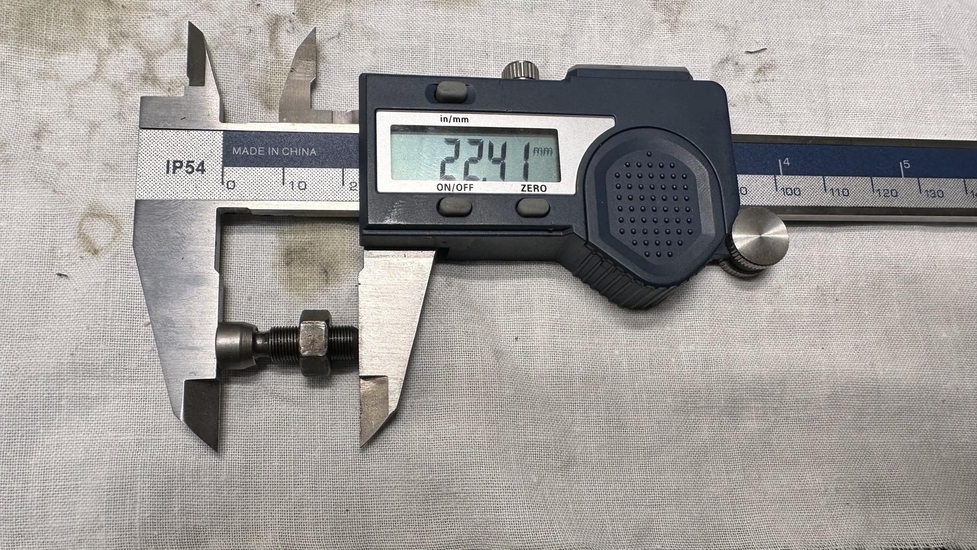 Регулировочный винт клапана R1200xx 11337661853