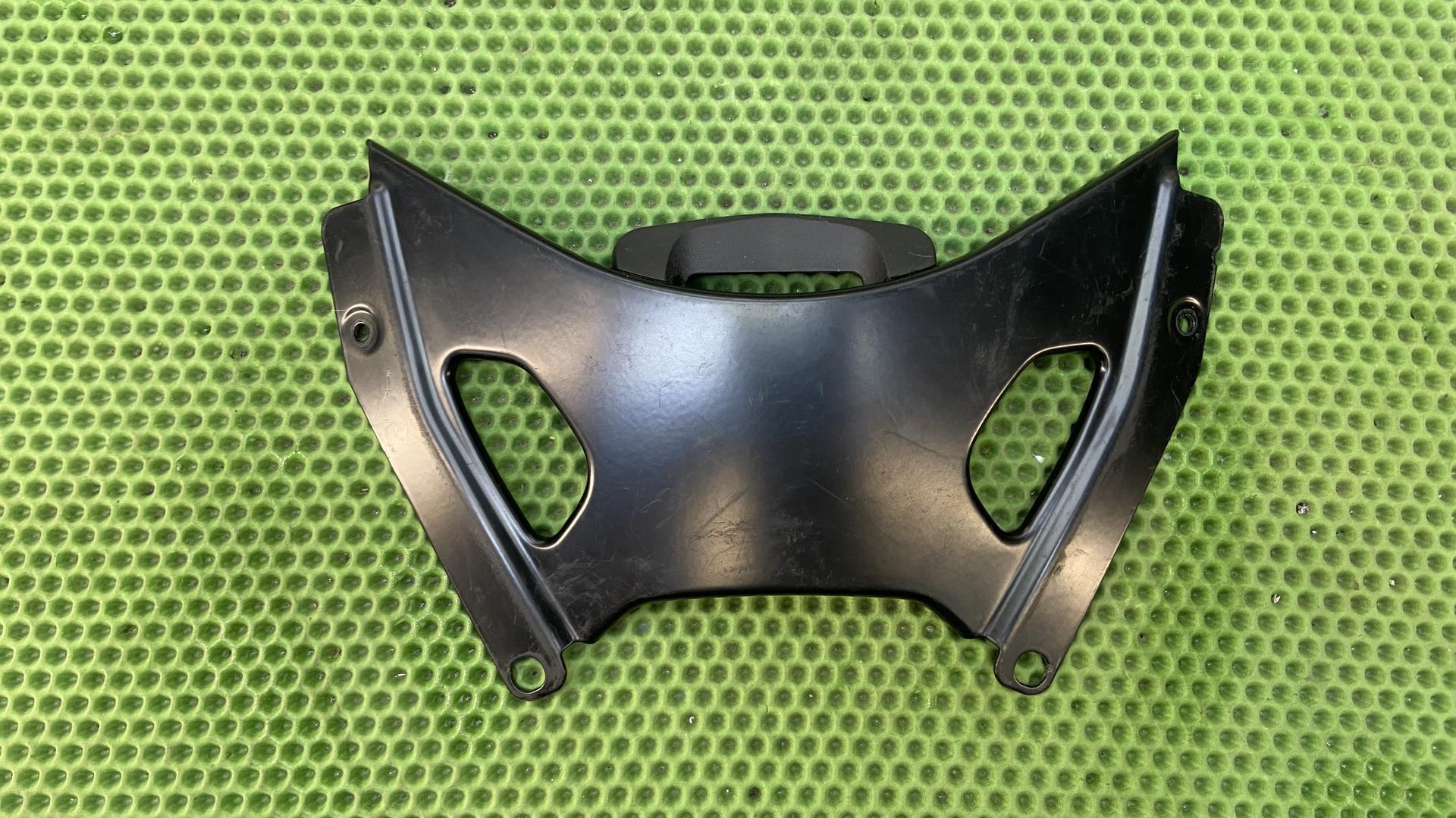 Поперечный усилитель ветрозащ. щитка 46637725000