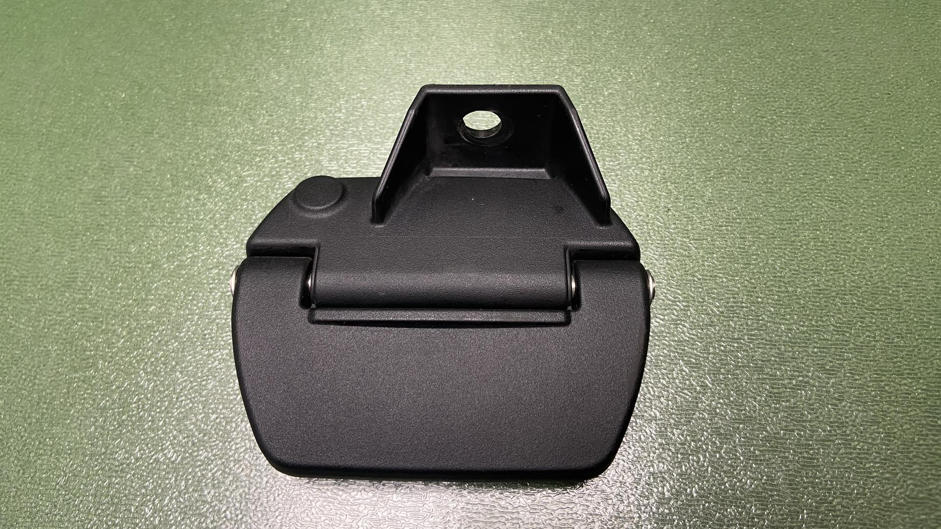 Петля левая для топкейса 46548527775