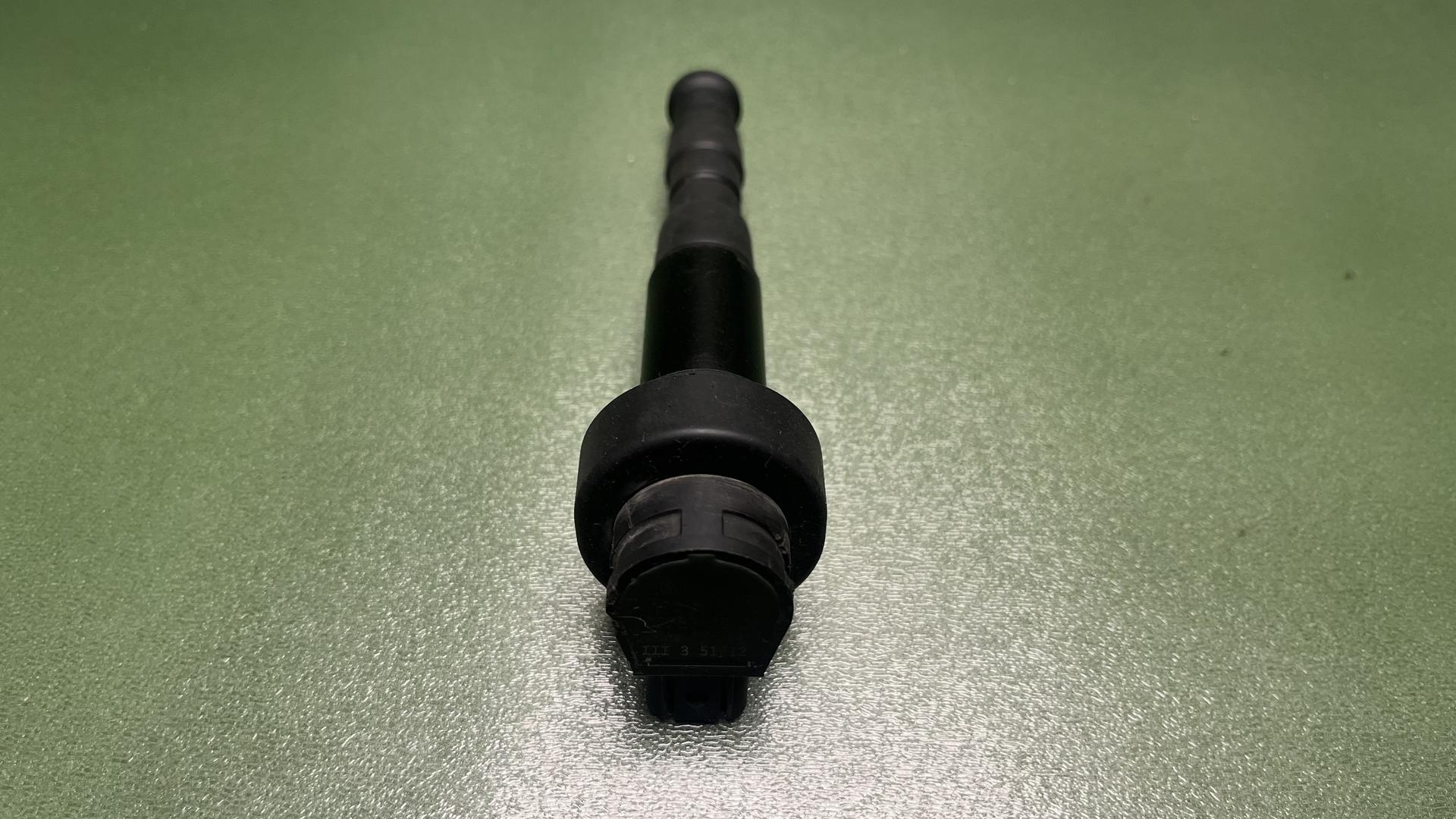 Наконечник катушки зажигания, черный 12138523968