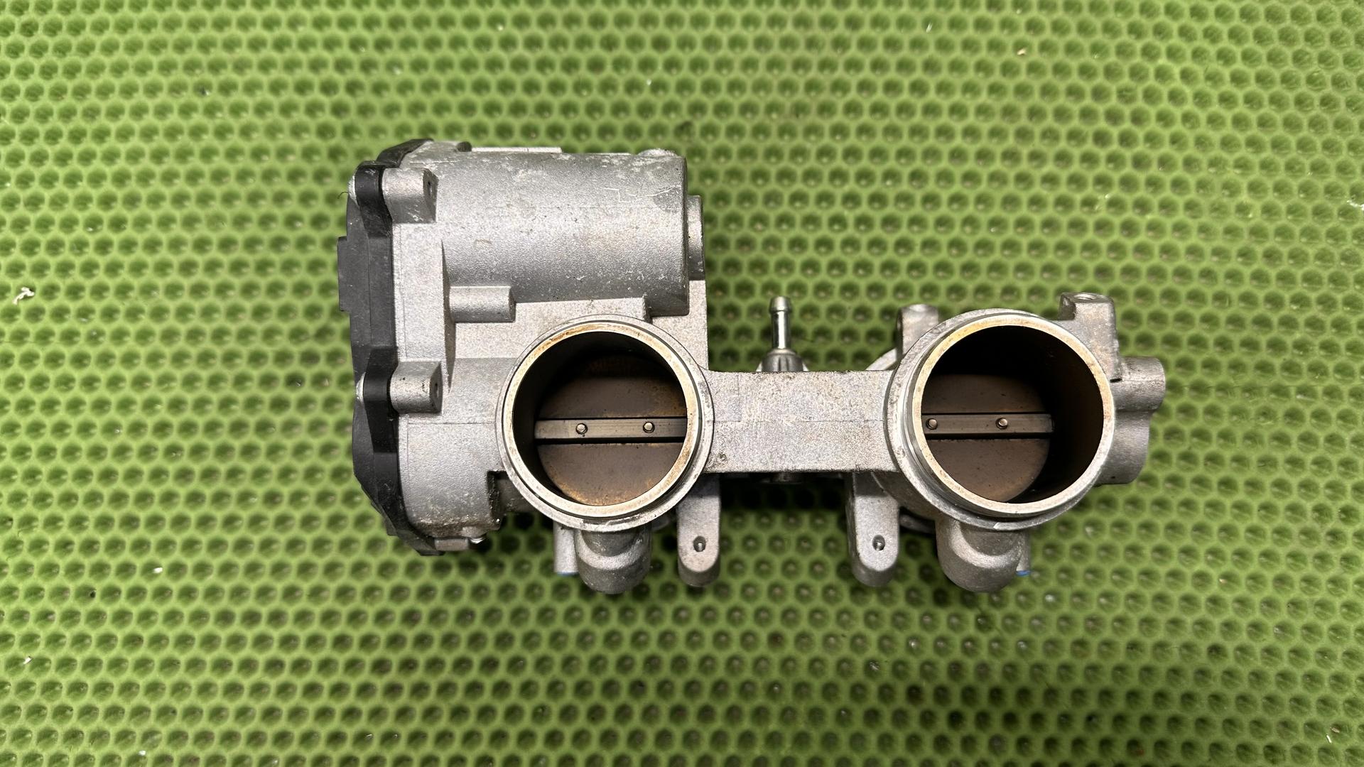 Дроссельная заслонка F700/800 рест. K70-75 13548665115