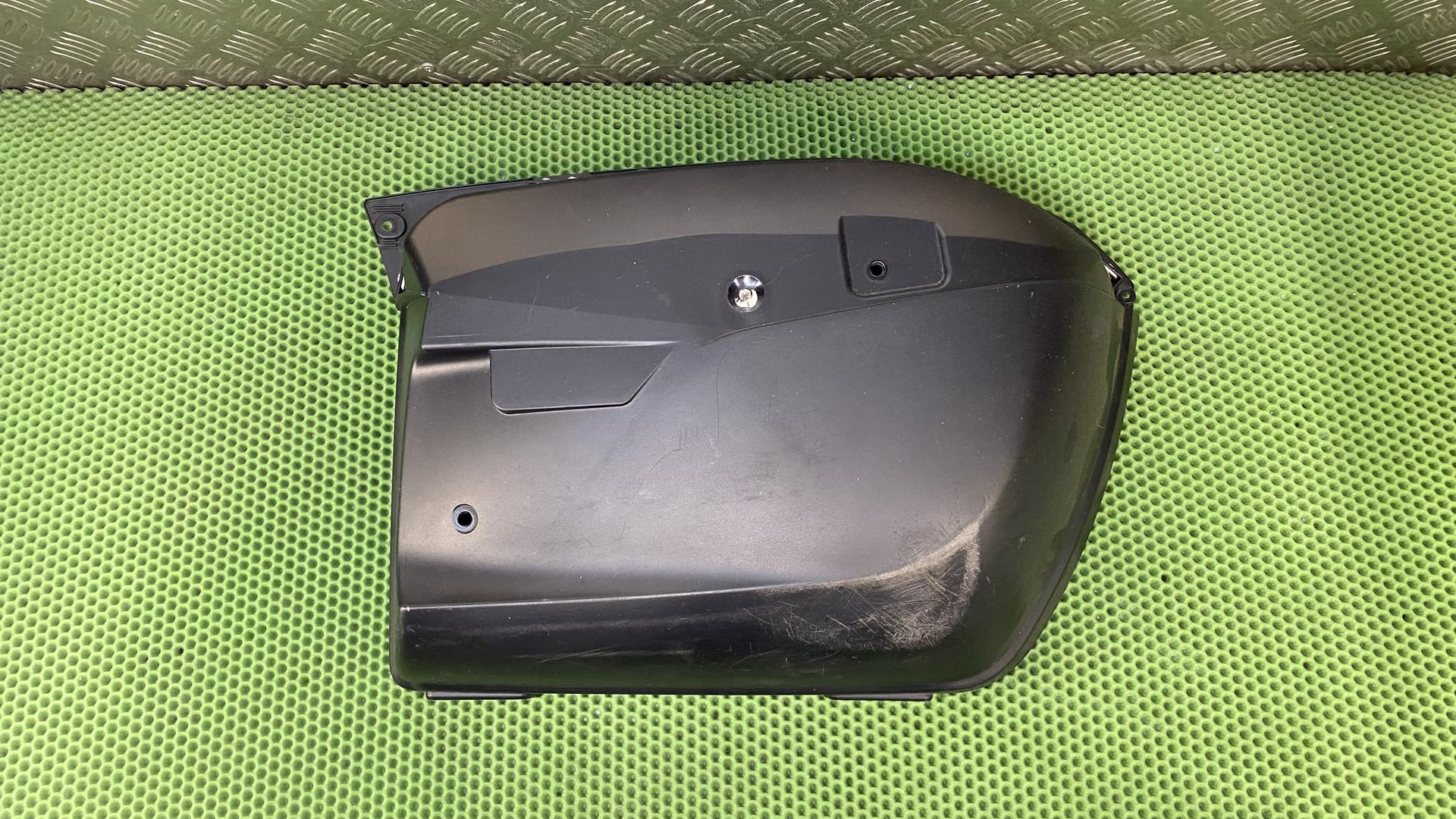 Крышка правого кофра 46548532516