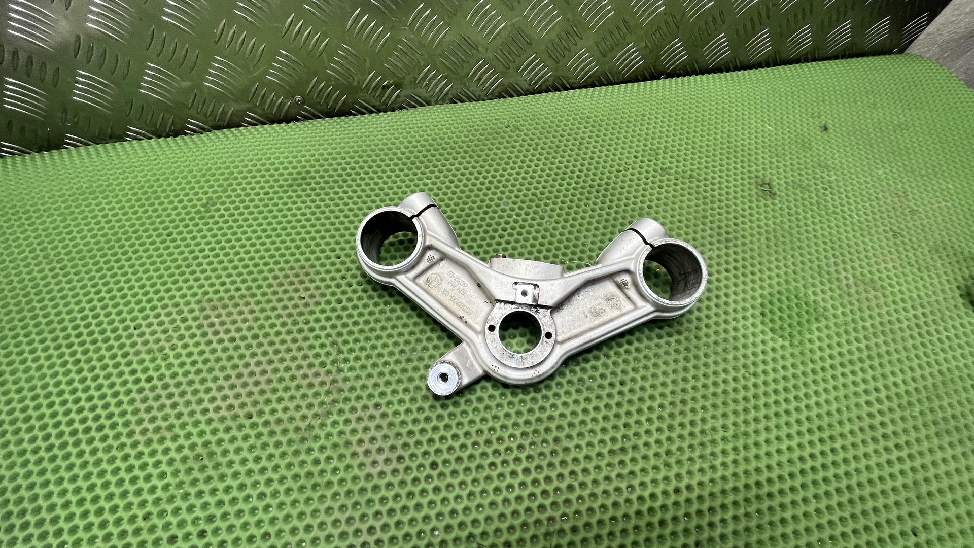 Траверса нижняя 31428560399