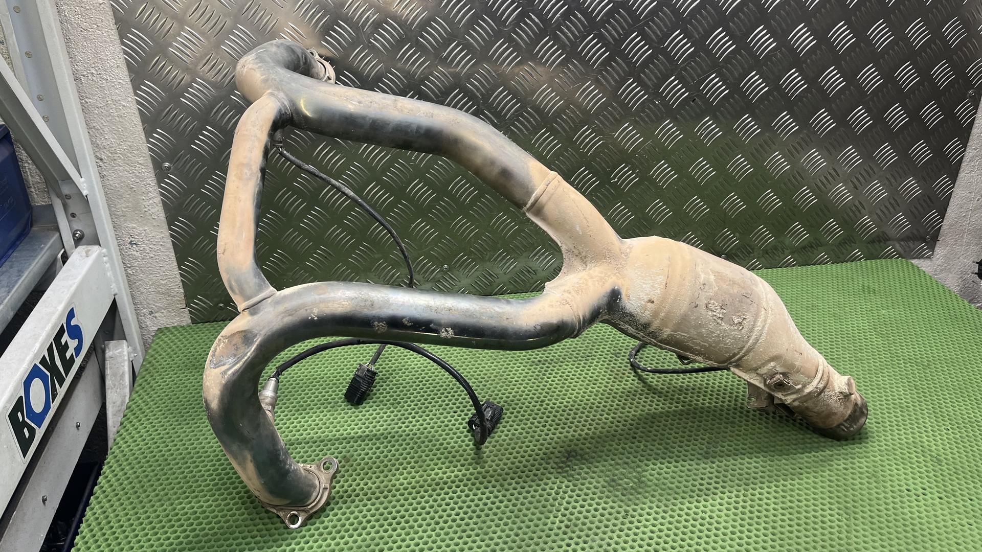 Выпускной коллектор R1250xx K50-54 хром. 18518559520