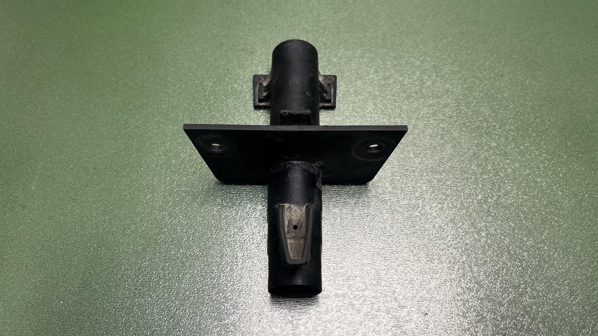 Замок сидения (гнездо личинки) 46627675420