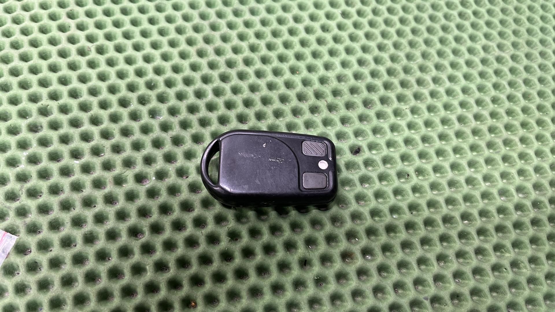 Пульт дистанционного радиоуправления 65752337407