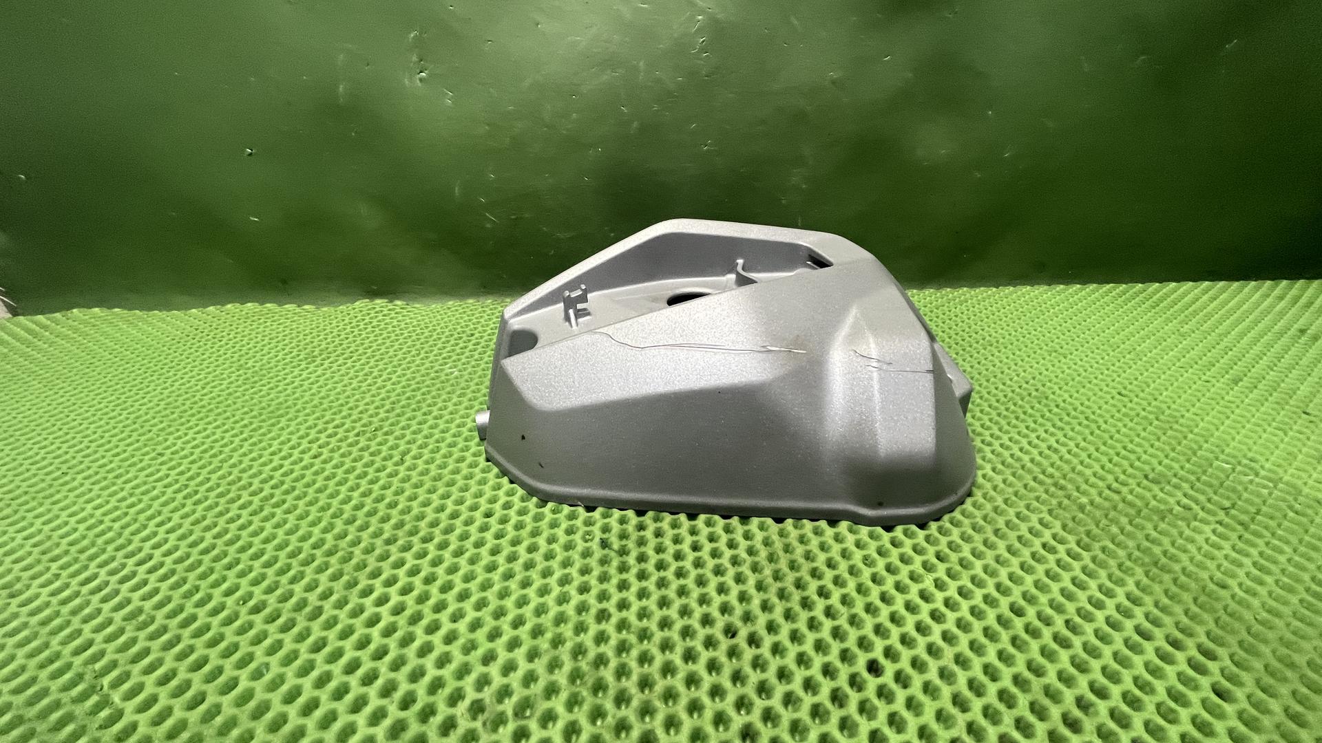 Крышка ГБЦ левая серебро R1300xx KA1-5 11127109365