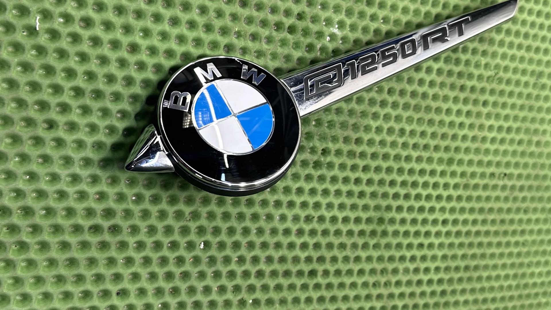 Держатель эмблемы П 46638382824