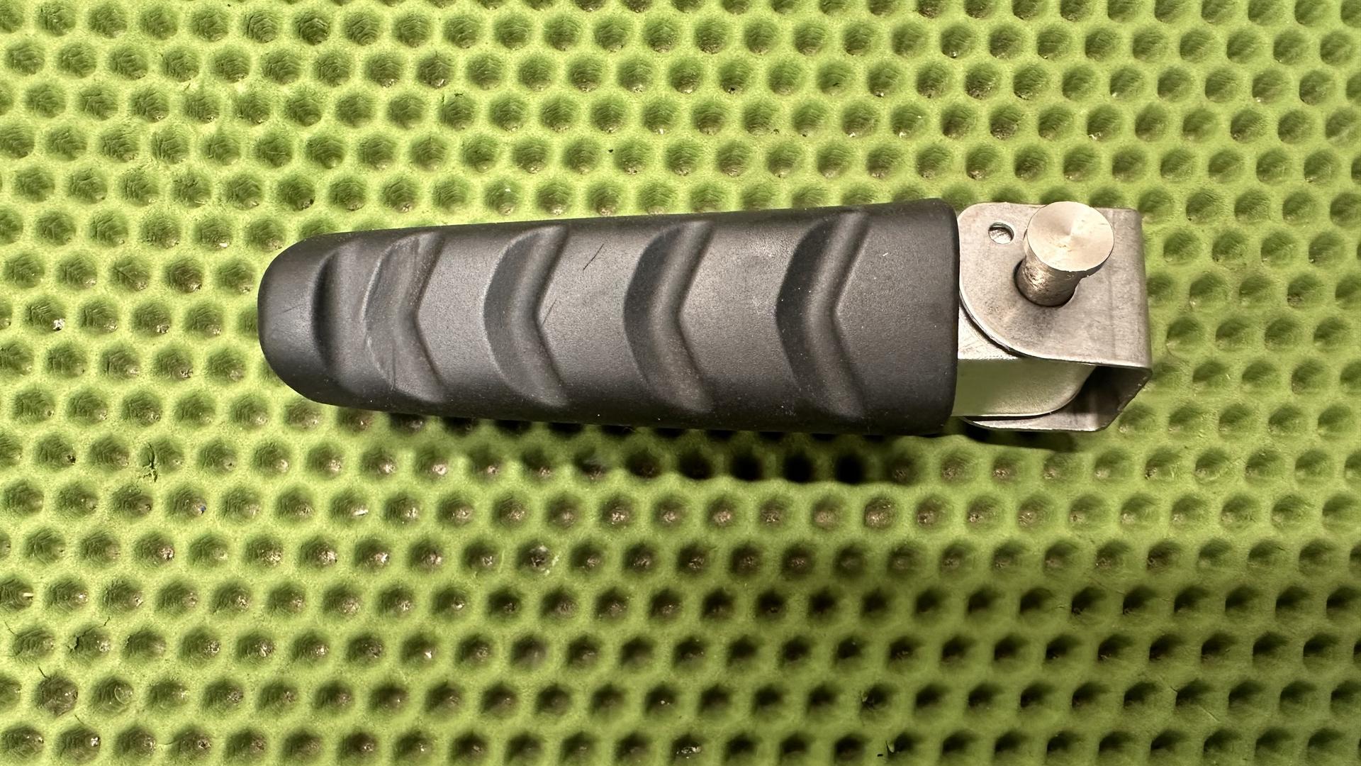 Упор для ног Л Зд 46717728903