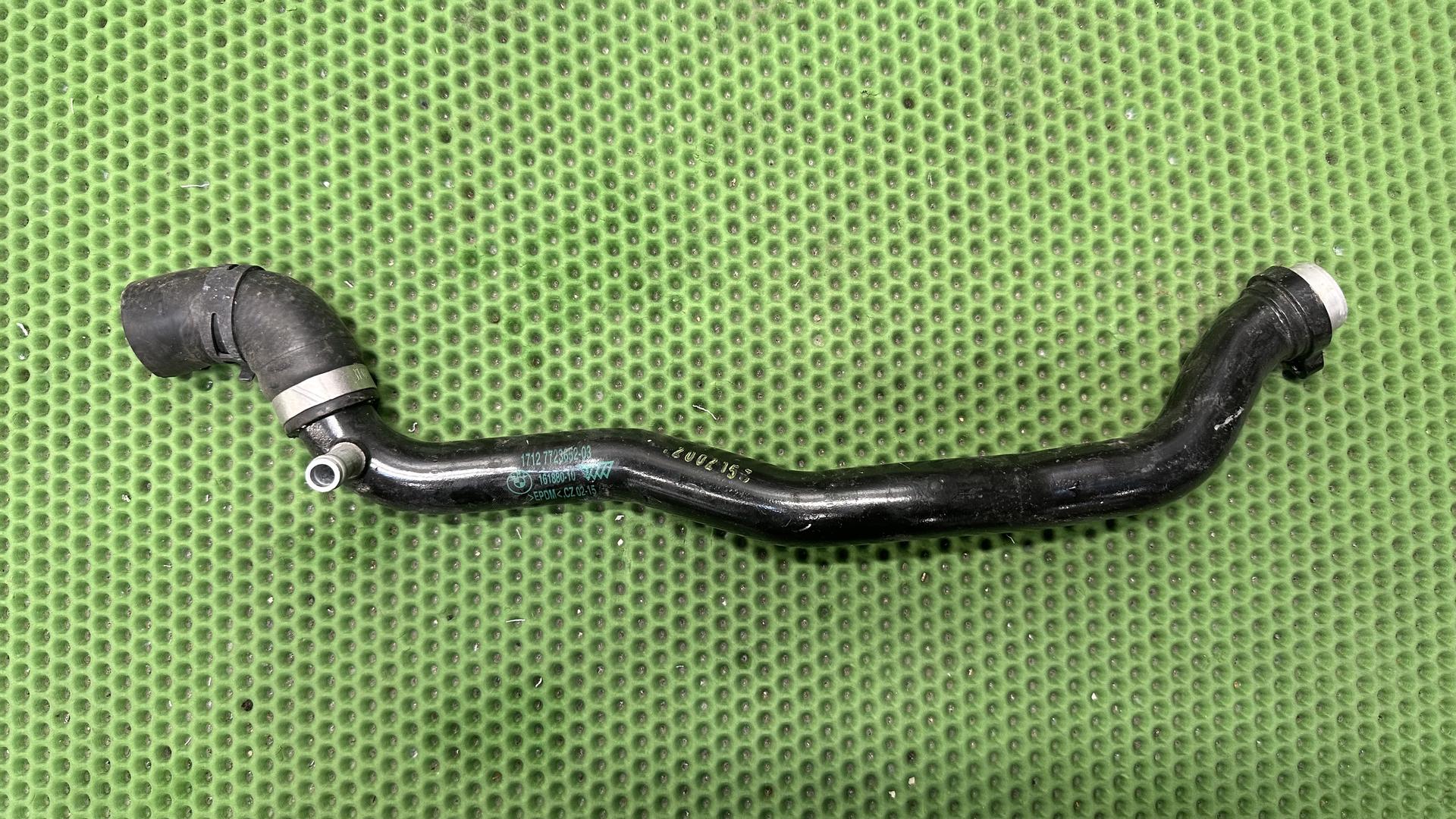 Нижняя трубка системы охлаждения K1600 17127723652