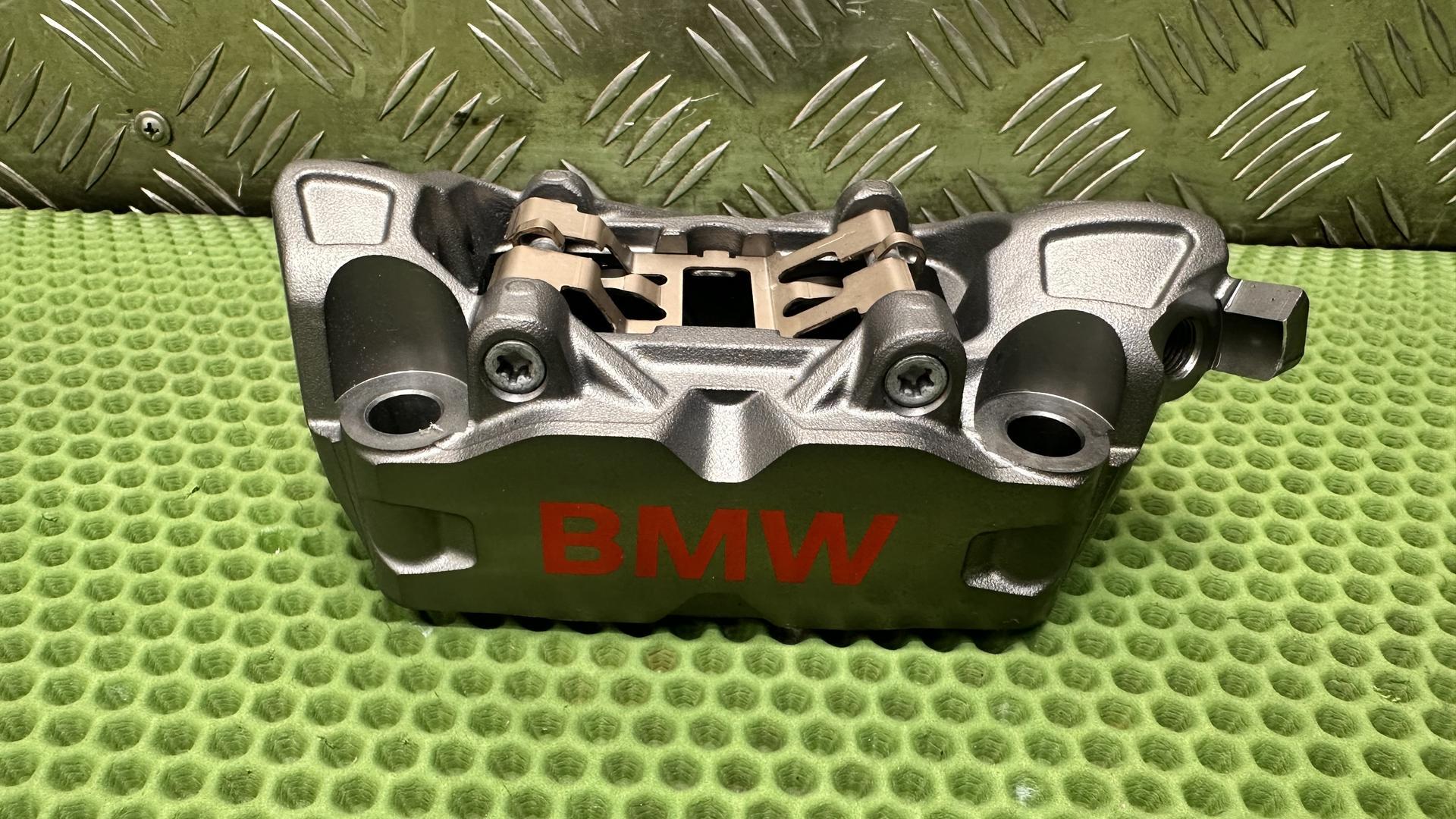 Суппорт правый BREMBO R1300GS/GSA/RT/R/RS 34118856656