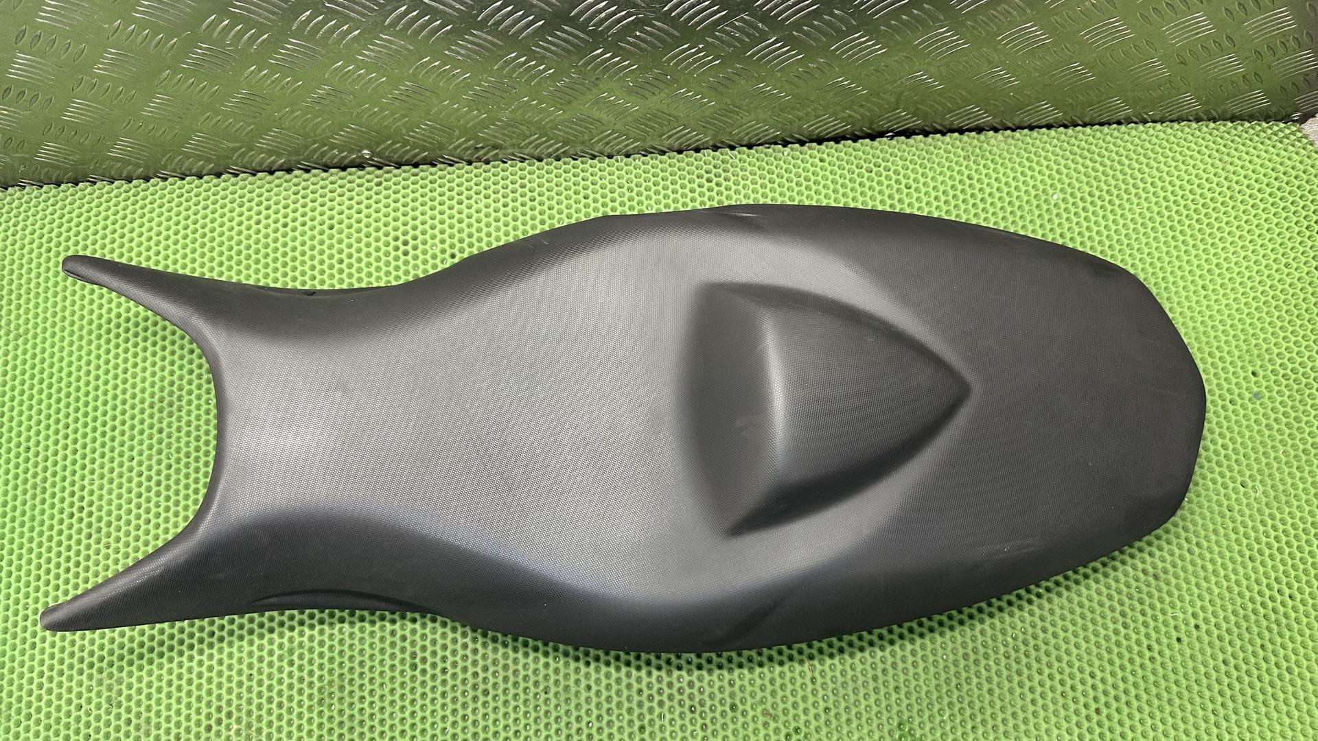 Сиденье F800 высокое 52537678600