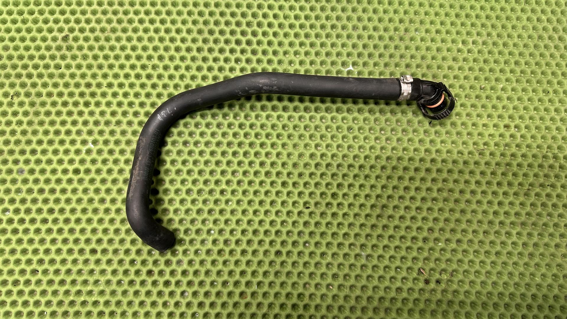 Шланг айрбокса F800 11717680103