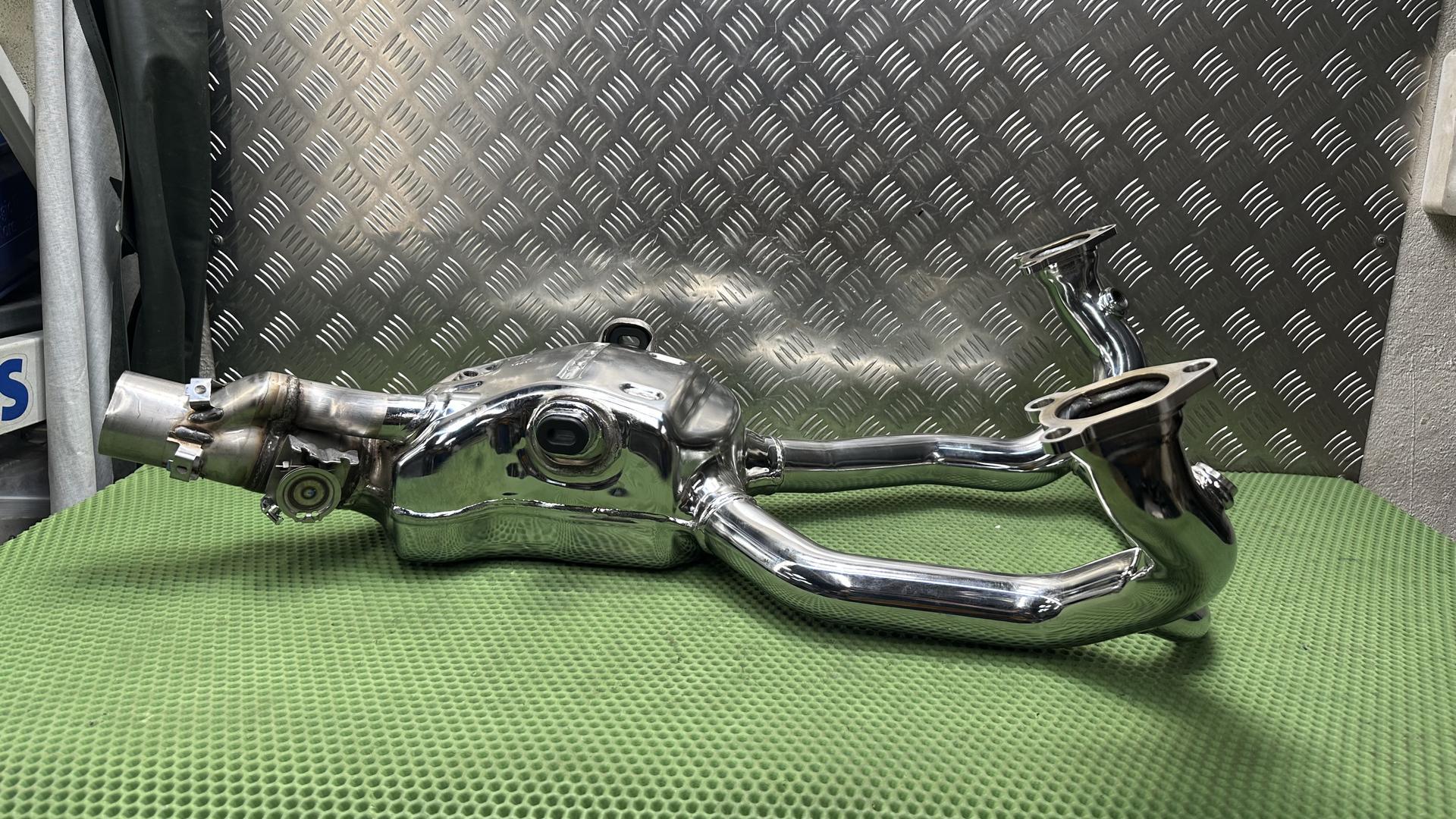 Выпускной коллектор хром. R1300GS/GSA/RT/R/RS 18511541101