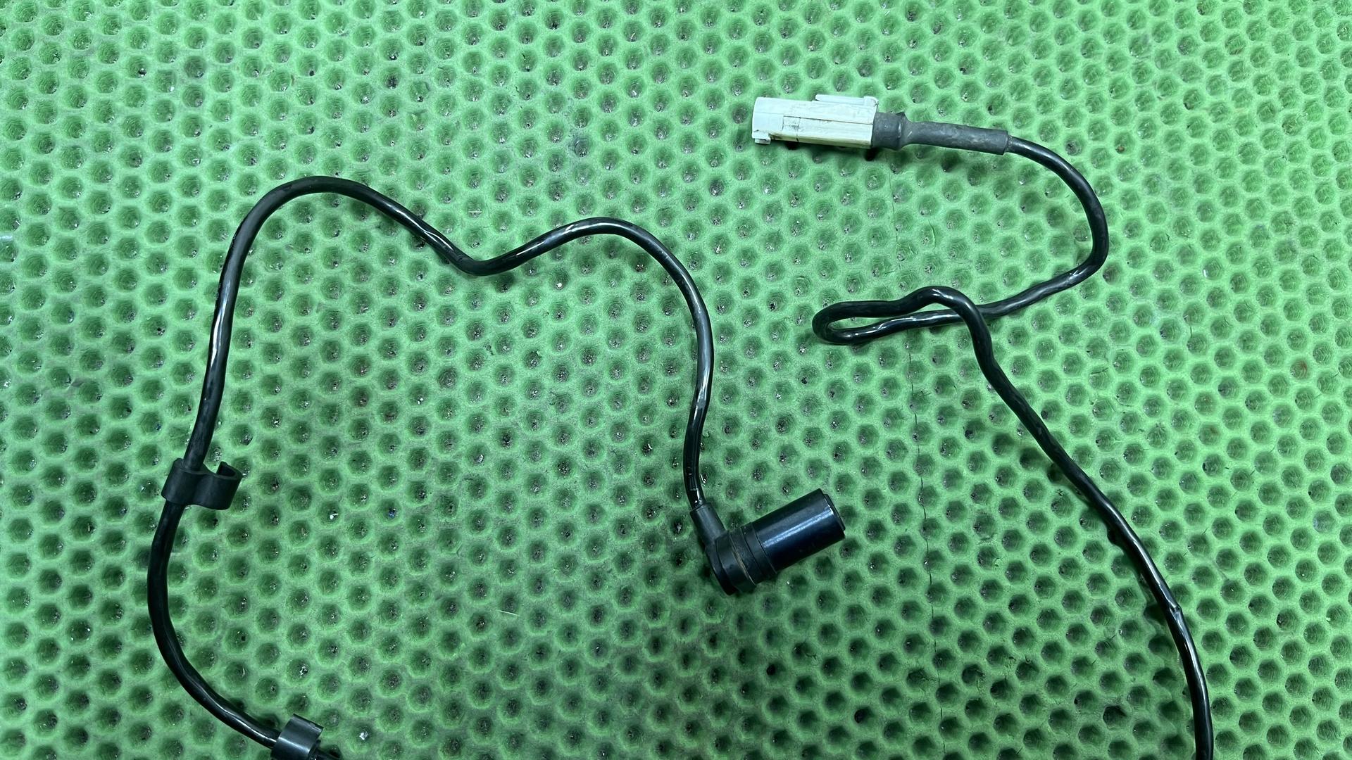 Датчик угловой скорости колеса k28 34527697284