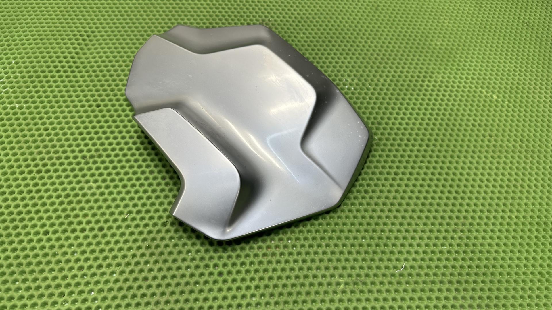 Накладка радиатора Л 46638559589