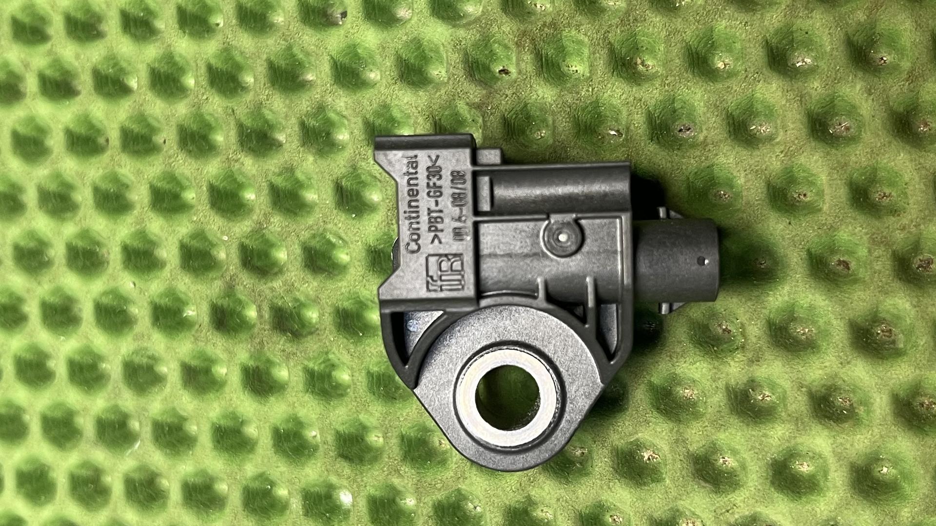 Датчик ускорения 65779496815