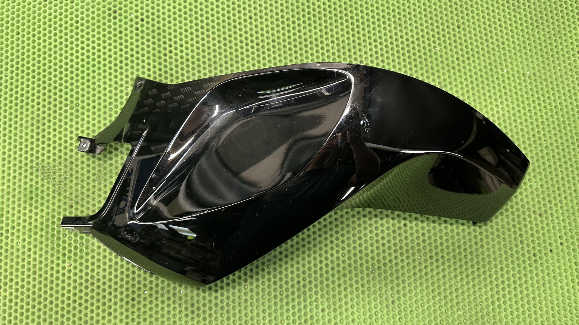 Кожух топливного бака Л 46638533573