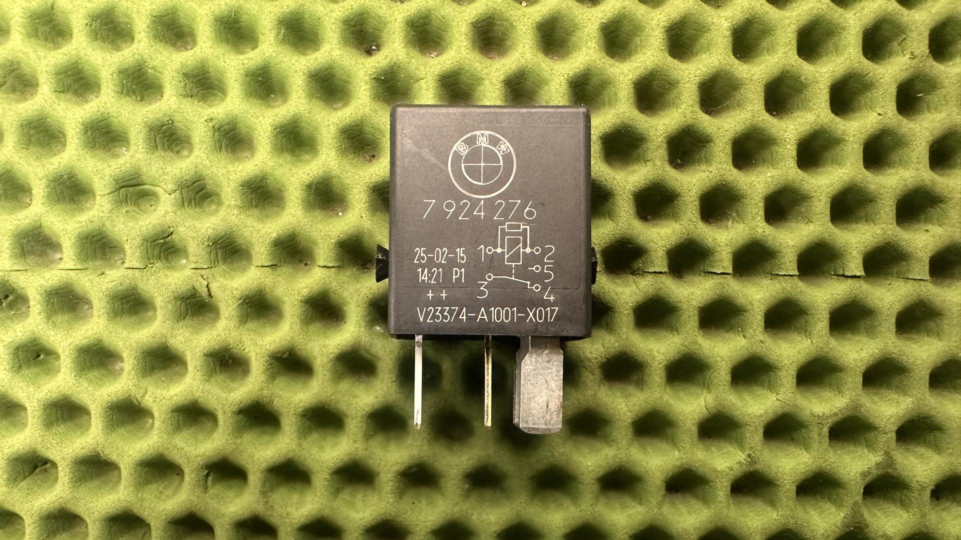 Мини-реле 5-контактное 61367924276