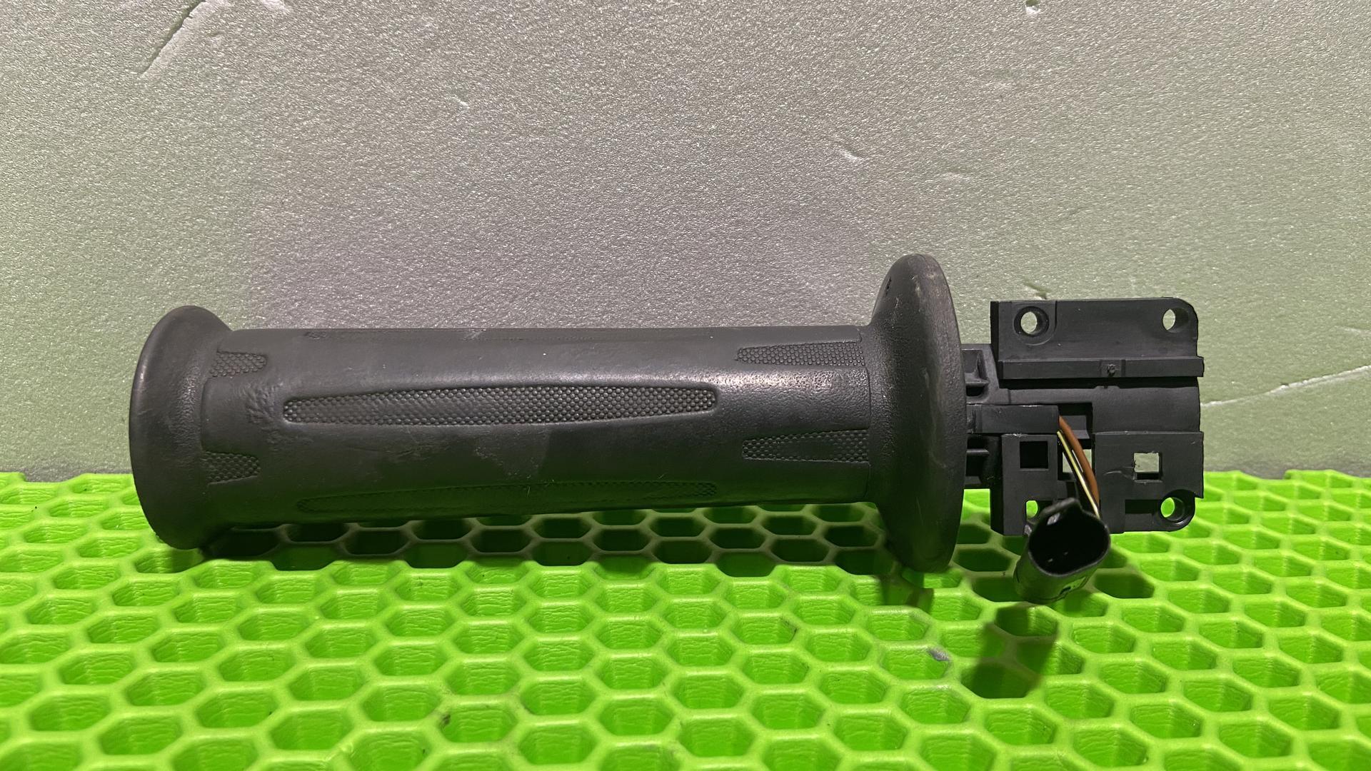 Ручка Л 61317671605